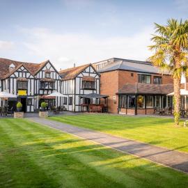 Donnington Manor Hotel，位于塞文欧克斯的酒店