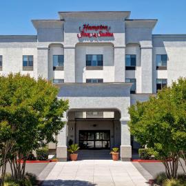 Hampton Inn & Suites Rohnert Park - Sonoma County,位于罗内特公园的酒店