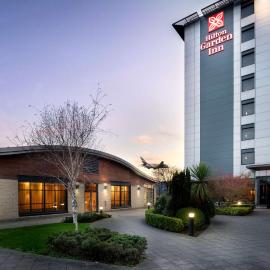 Hilton Garden Inn London Heathrow Airport,位于希灵登的酒店