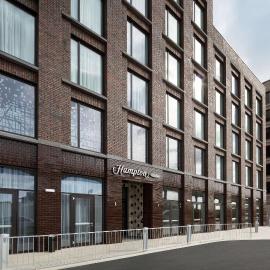 Hampton By Hilton London Excel，位于伦敦的酒店