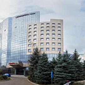 Hampton By Hilton Iasi，位于雅西的酒店