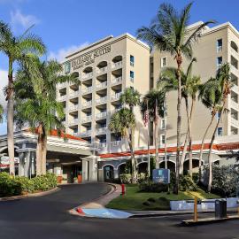 Embassy Suites by Hilton Dorado del Mar Beach Resort，位于多拉多的酒店