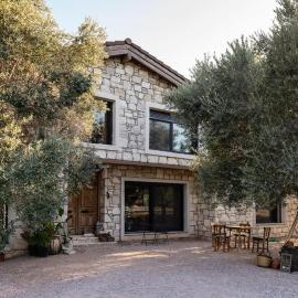A Fascinating Toscana_like home in Urla，位于乌尔拉的酒店