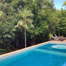 Aku-Chic Newly furbished condo Jungle pool，位于塞特纳的酒店