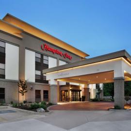 Hampton Inn Shawnee，位于肖尼的酒店