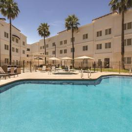 Homewood Suites Tucson St. Philip's Plaza University,位于土桑的酒店
