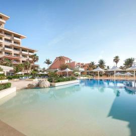 Wyndham Grand Cancun All Inclusive Resort & Villas，位于坎昆的酒店