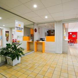 PREMIERE CLASSE ANGERS SUD Louvre Hotels group,位于莱蓬德塞的酒店