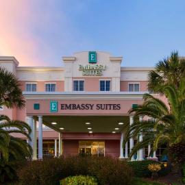 Embassy Suites by Hilton Destin Miramar Beach,位于德斯坦的酒店