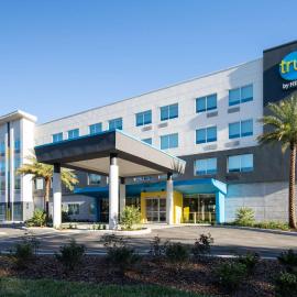 Tru By Hilton Jacksonville South Mandarin, Fl，位于Loretto的酒店