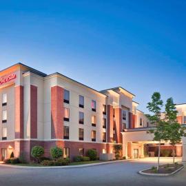Hampton Inn & Suites Providence / Smithfield，位于史密斯菲尔德的酒店