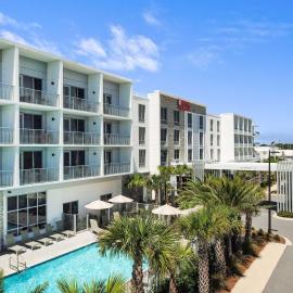 Hilton Garden Inn Destin Miramar Beach, Fl,位于德斯坦的酒店