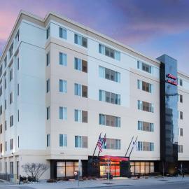 Hampton Inn & Suites Denver-Downtown，位于丹佛的酒店