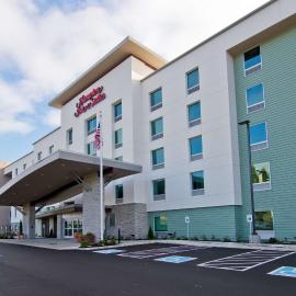 Hampton Inn & Suites Bellevue Downtown/Seattle，位于贝尔维尤的酒店