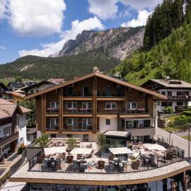 Hotel Sun Valley，位于塞尔瓦迪加尔代纳山谷的酒店