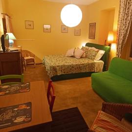 HomeSweetHome Dervio，位于德尔维奥的酒店