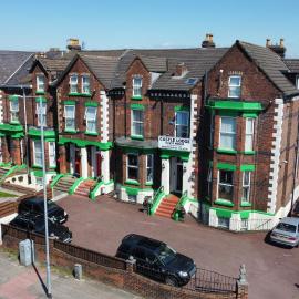 Castle Lodge Guest House 86-88 Sheil Rd L6 3AF，位于利物浦的酒店