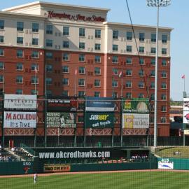 Hampton Inn & Suites Oklahoma City-Bricktown，位于俄克拉何马城的酒店
