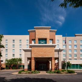 Hampton Inn & Suites St. Louis at Forest Park，位于圣路易斯的酒店