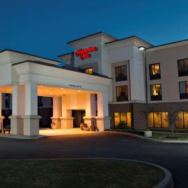 Hampton Inn Bennington，位于本宁顿的酒店