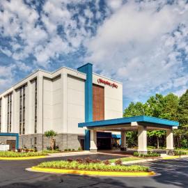 Hampton Inn Atlanta-Peachtree Corners/Norcross,位于诺克罗斯的酒店