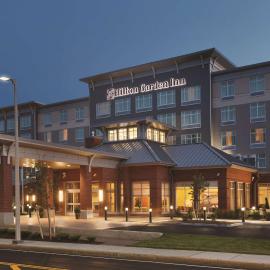 Hilton Garden Inn Boston Logan Airport，位于波士顿的酒店