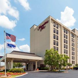 Hampton Inn I-10 & College Drive，位于巴吞鲁日的酒店