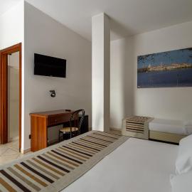 Hotel Mantegna Stazione, MantegnaHotels,位于曼托瓦的酒店