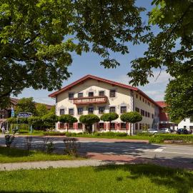 Hotel Sauerlacher Post，位于绍埃尔拉的酒店