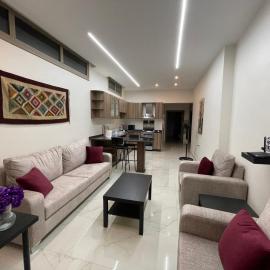 Jasmine flower hostel，位于马达巴的酒店