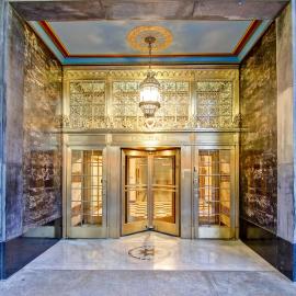 Hampton Inn and Suites Cincinnati - Downtown，位于辛辛那提的酒店