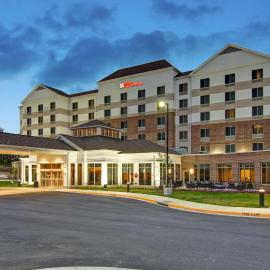 Hilton Garden Inn Woodbridge，位于伍德布里奇的酒店