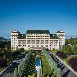 Qafqaz Riverside Hotel，位于盖贝莱的酒店