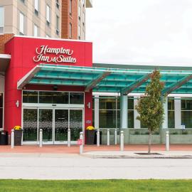 Hampton Inn & Suites Erie Bayfront,位于伊利的酒店