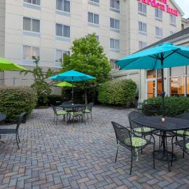 Hilton Garden Inn Nanuet，位于南乌特的酒店