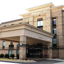 Hampton Inn Forsyth，位于福赛斯的酒店