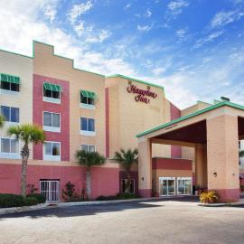 Hampton Inn Pensacola Beach，位于彭萨科拉海滩的酒店