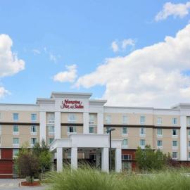 Hampton Inn & Suites Poughkeepsie，位于斯帕肯科尔的酒店