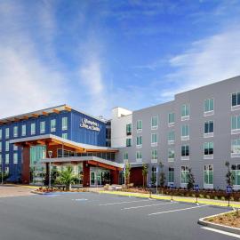 Hampton Inn & Suites San Diego Airport Liberty Station，位于圣地亚哥的酒店