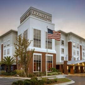 DoubleTree by Hilton Hotel Savannah Airport，位于萨凡纳的酒店