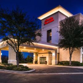 Hampton Inn and Suites Schertz，位于舍尔茨的酒店