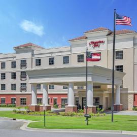 Hampton Inn Columbus/South-Fort Benning,位于哥伦布的酒店