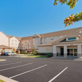 Homewood Suites by Hilton Tulsa-South，位于布罗肯阿罗的酒店