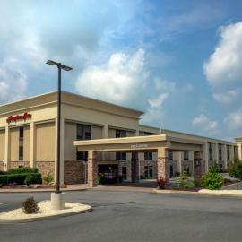 Hampton Inn Hazleton，位于黑兹尔顿的酒店