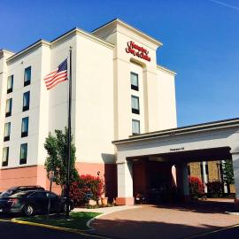 Hampton Inn & Suites Chesapeake-Battlefield Boulevard，位于切萨皮克的酒店