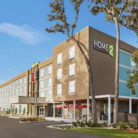 Home2 Suites By Hilton Fernandina Beach on Amelia Island, FL，位于费南迪纳比奇的酒店