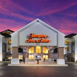 Hampton Inn & Suites Chicago-Hoffman Estates，位于霍夫曼庄园的酒店