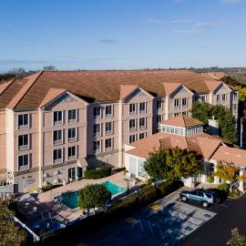 Hilton Garden Inn Folsom，位于佛森的酒店