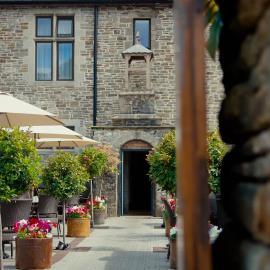 Lanelay Hall Hotel & Spa，位于翰索的酒店