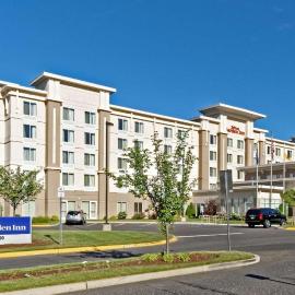 Hilton Garden Inn by Hilton Mount Laurel，位于劳雷尔山的酒店